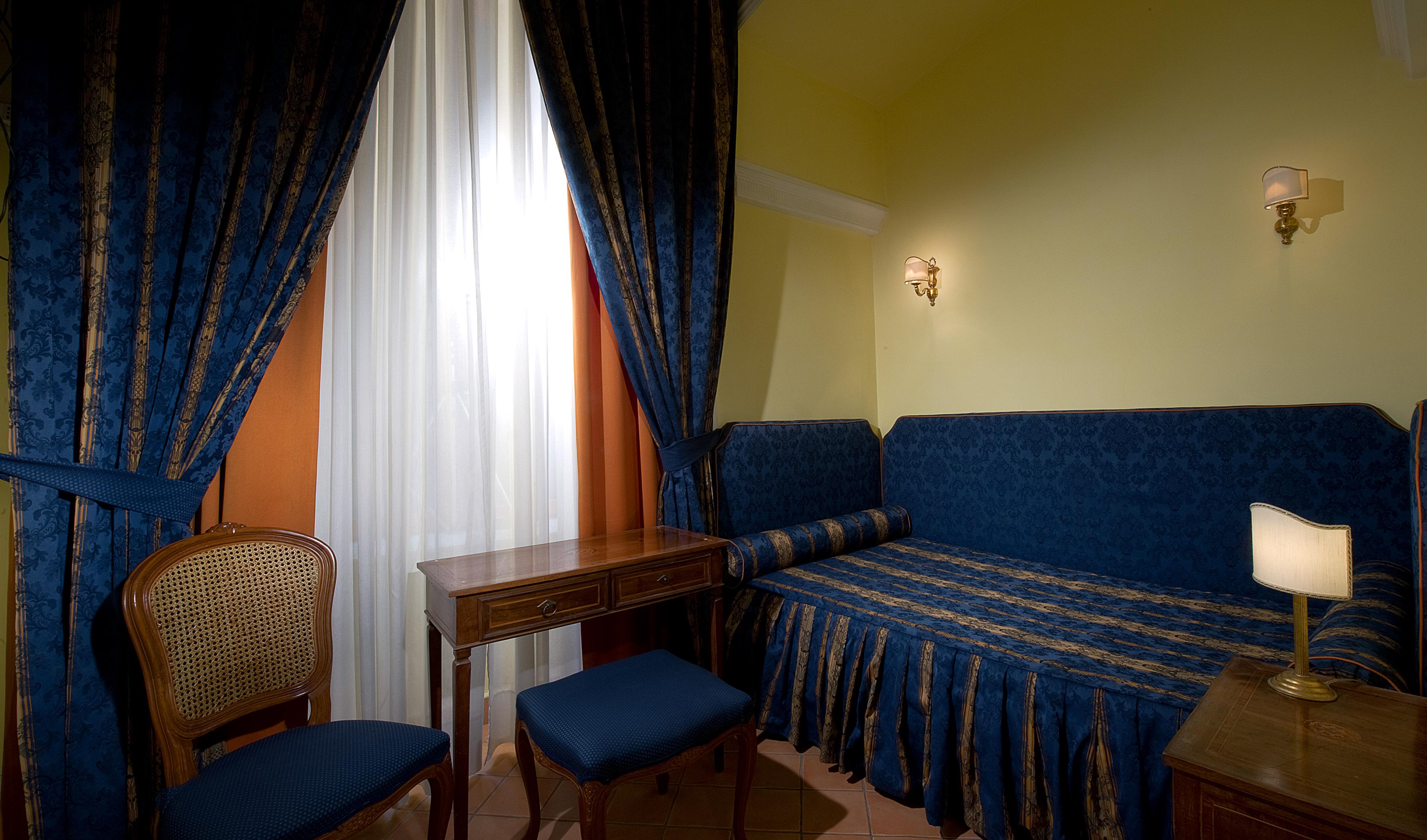 Hotel Chiaja De Charme Neapel