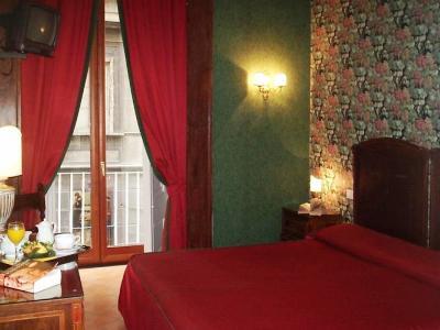 Hotel Chiaja De Charme Neapel