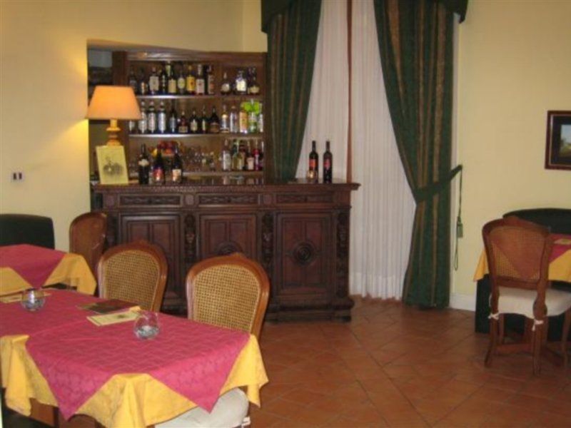 Hotel Chiaja De Charme Neapel