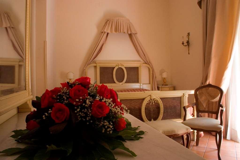 Chiaja De Charme Hotel Neapel